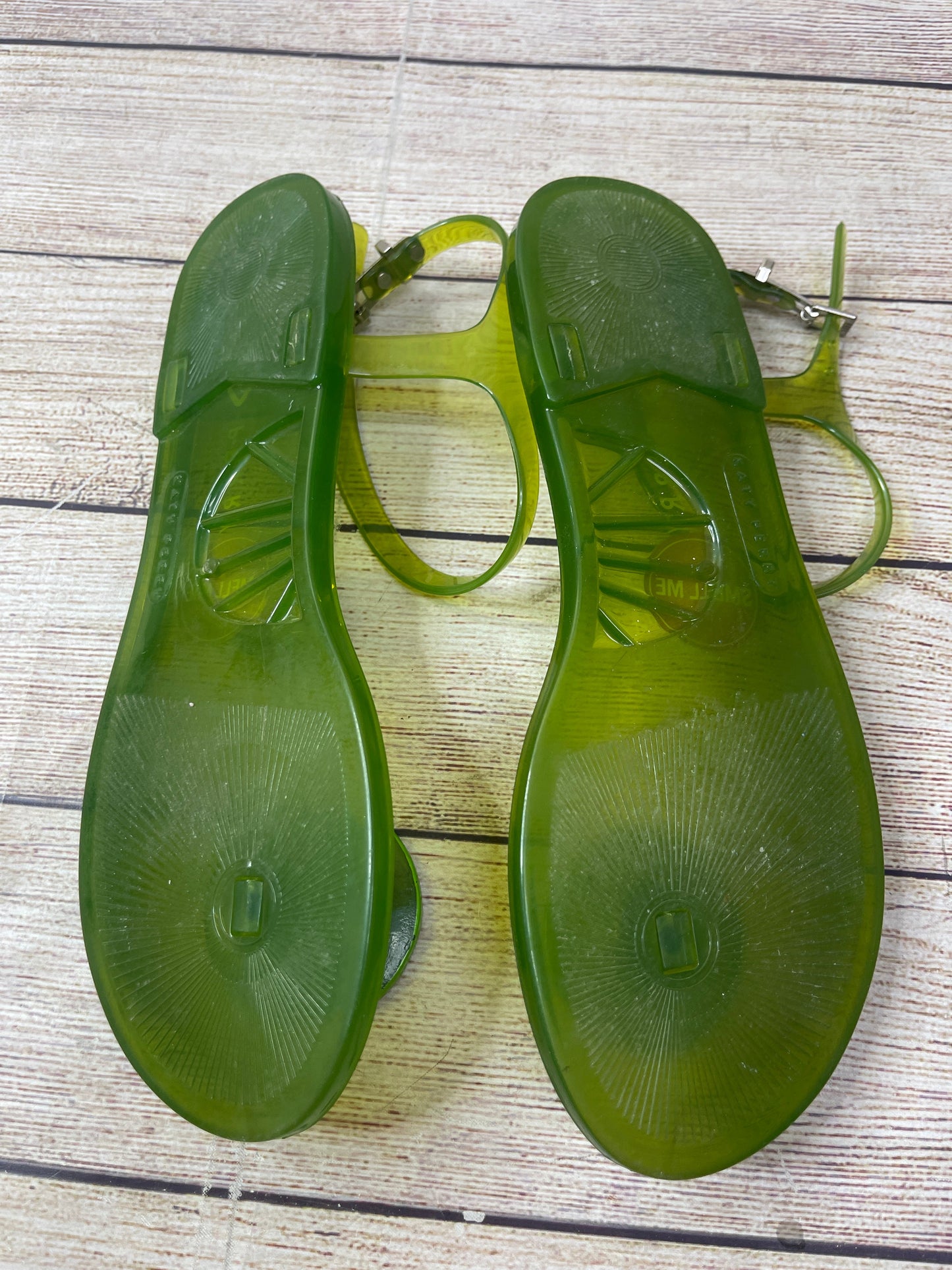 Green Sandals Flip Flops Cmb, Size 8