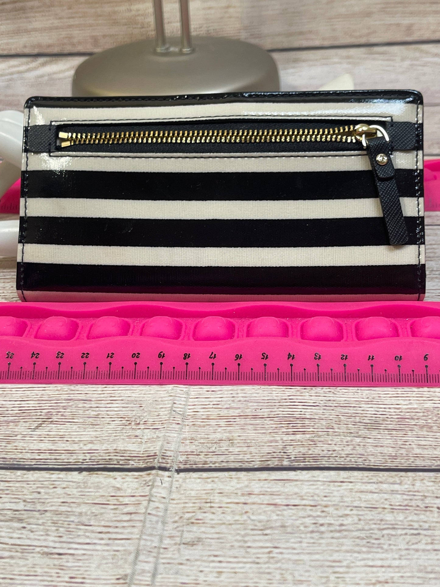 Wallet Designer By Kate Spade, Size: Medium