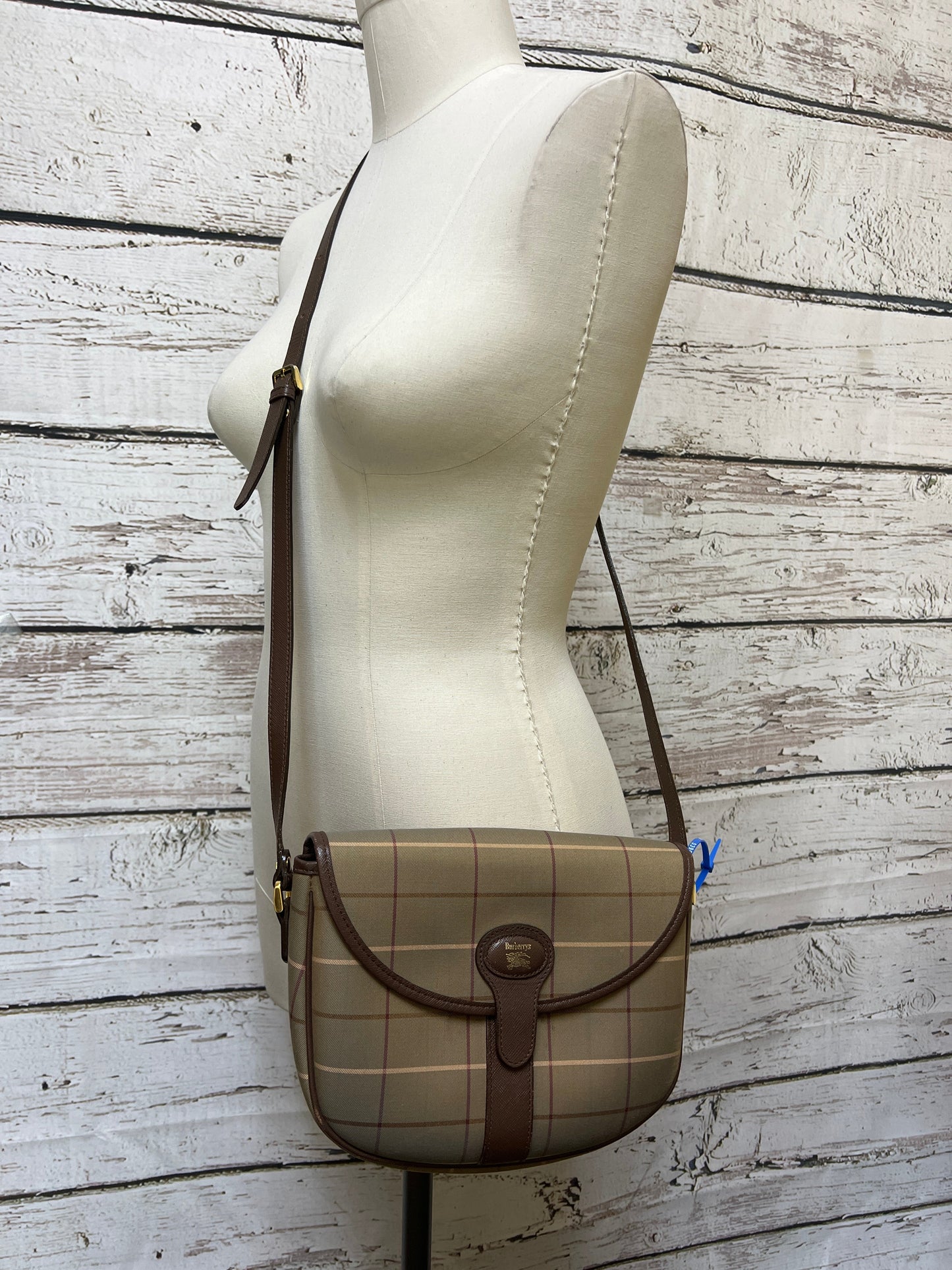 Crossbody Luxury Designer By Burberry  Size: Small