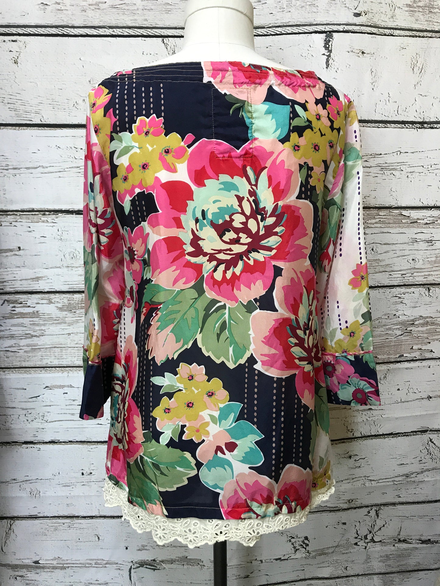 Floral Print Top Long Sleeve Luxury Designer Johnny Was, Size Xs