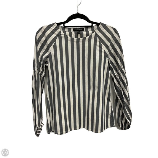 Top Long Sleeve By Banana Republic In Striped Pattern, Size: Xs