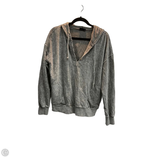 Sweatshirt Hoodie By Blu Pepper In Grey, Size: M