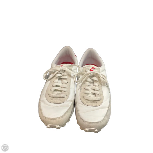 Shoes Sneakers By Nike In Silver & White, Size: 8