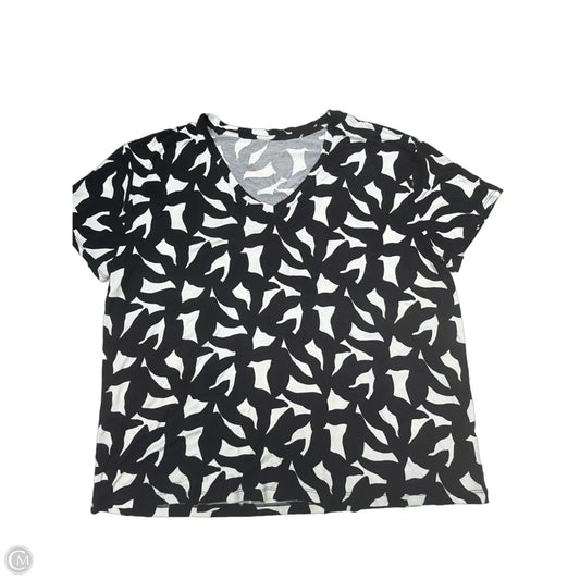 Top Short Sleeve Basic By Nine West In Geometric Pattern, Size: Xxl