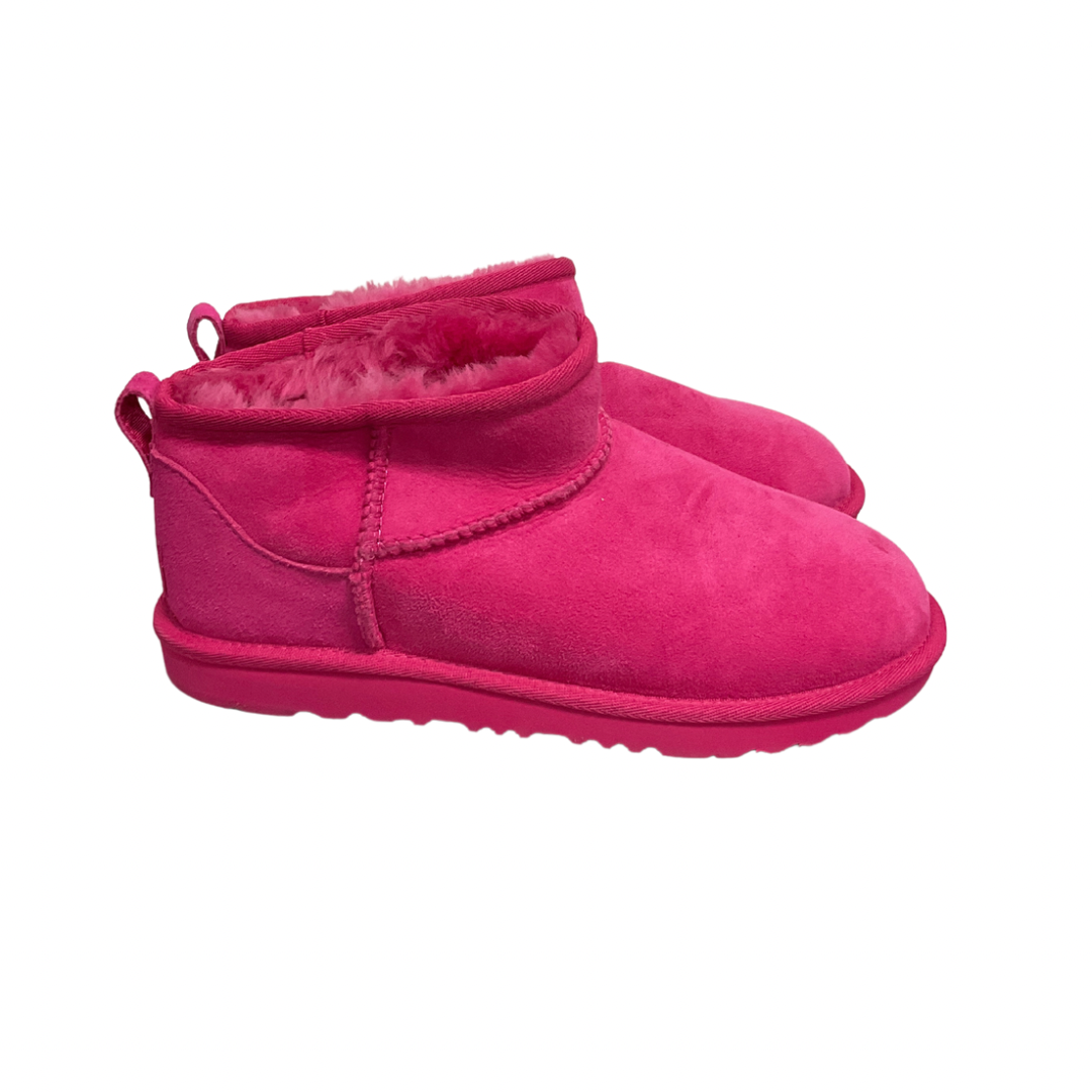 Boots Ankle Flats By Ugg In Pink, Size: 6