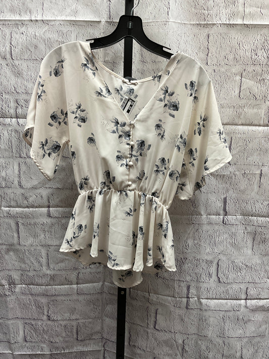 Top Short Sleeve By Sienna Sky  Size: Xs