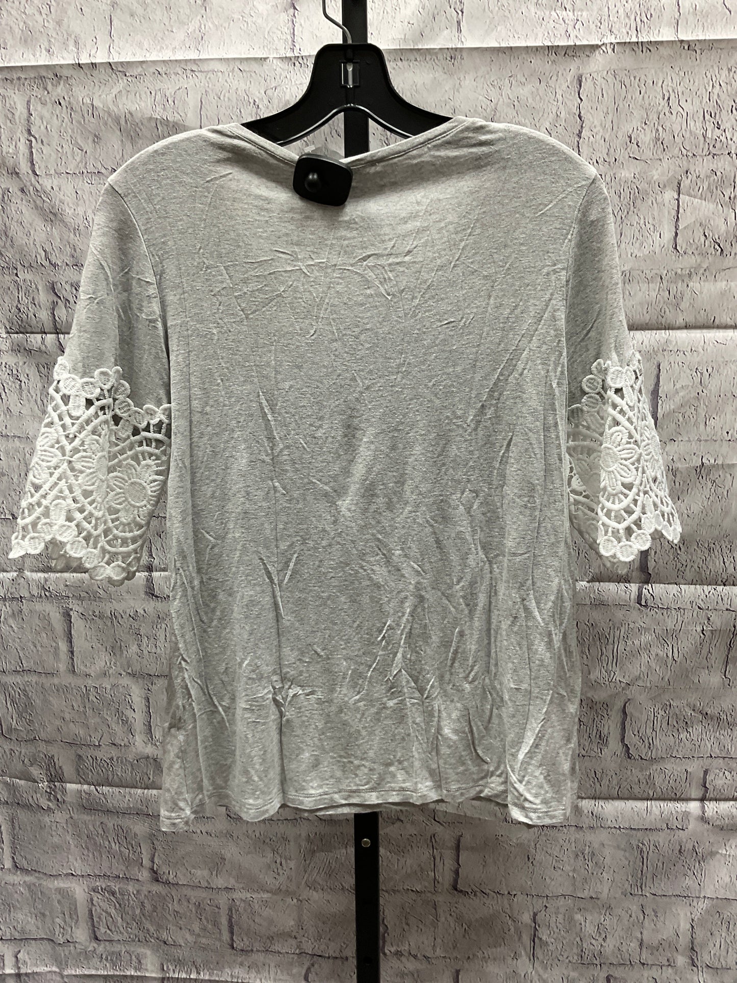 Top Short Sleeve By Clothes Mentor  Size: L