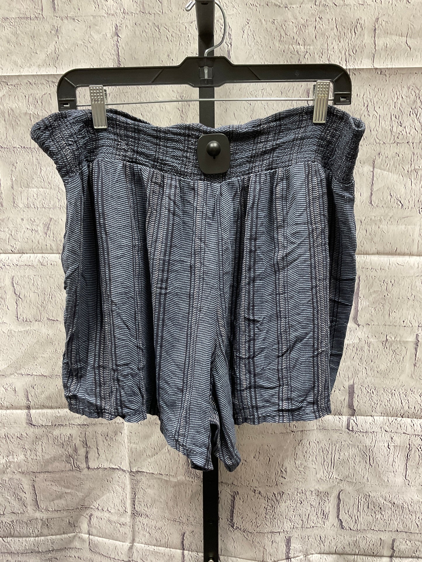 Shorts By Three Dots  Size: Xxl