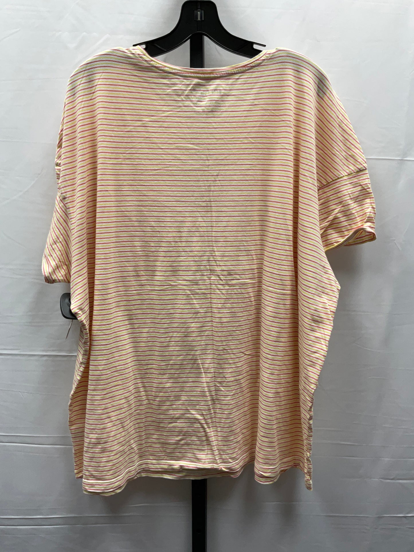 Top Short Sleeve Basic By Terra & Sky  Size: 2x