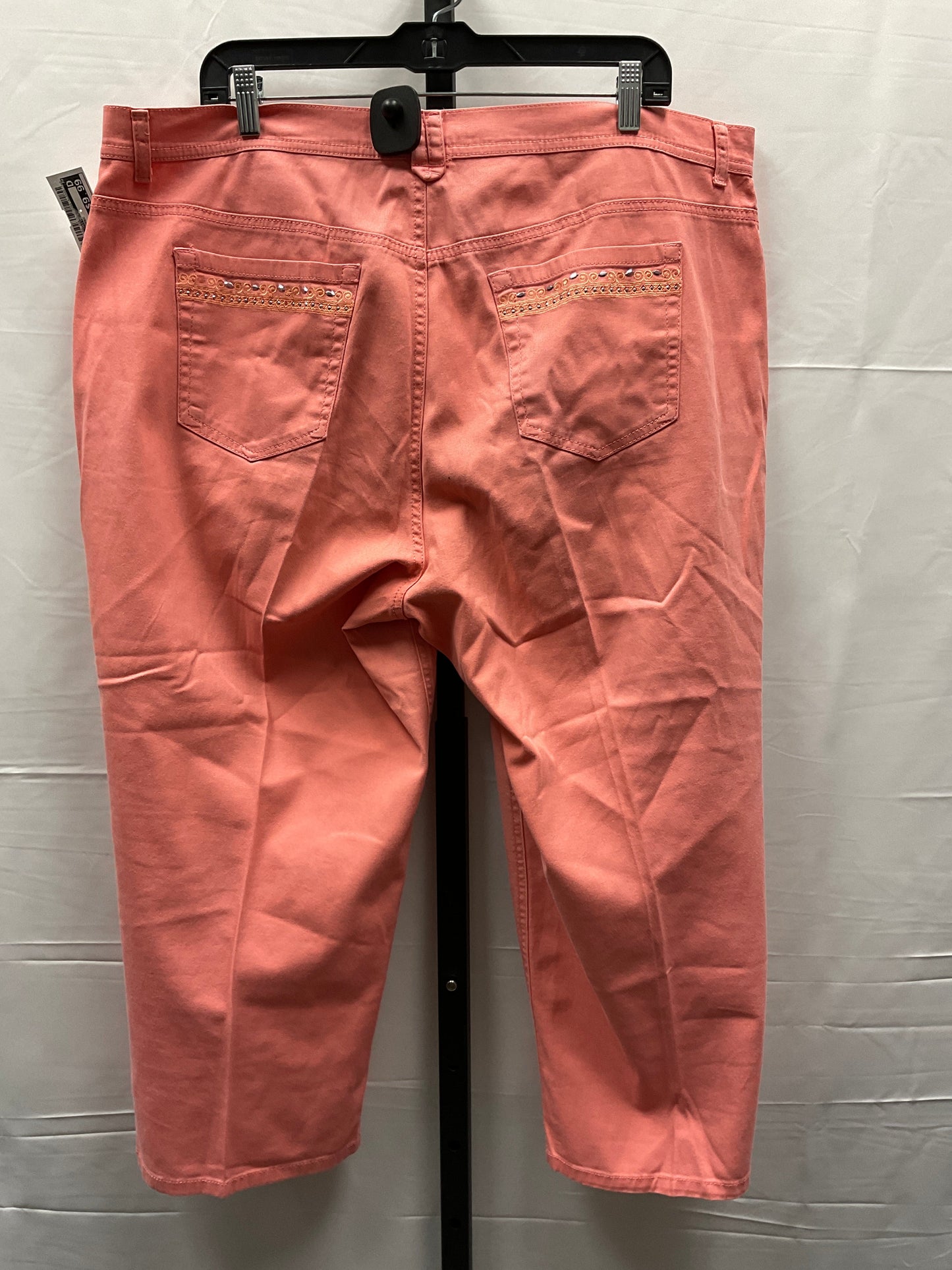 Pants Cropped By Jaclyn Smith  Size: 18