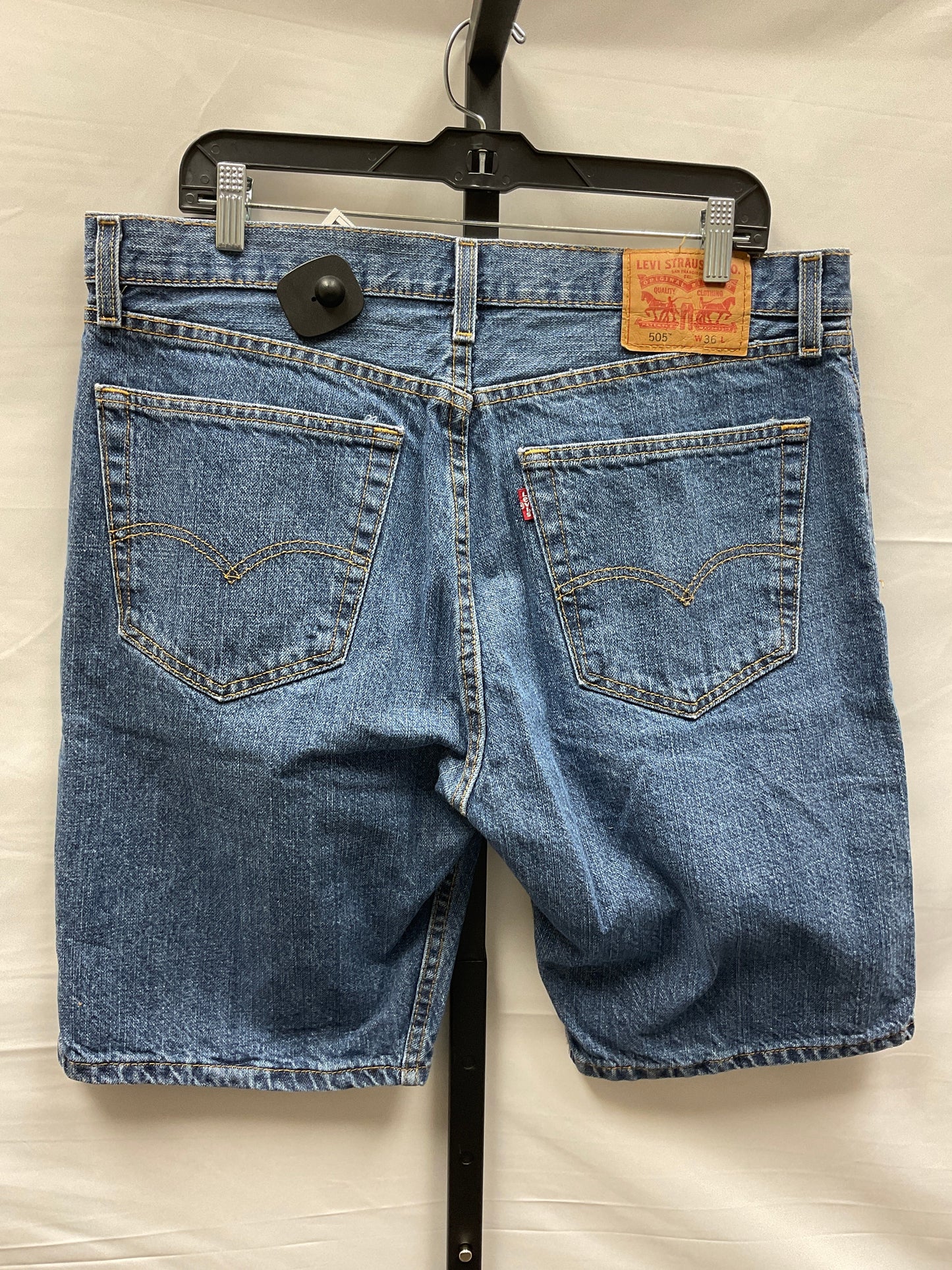Blue Denim Shorts Levis, Size 20