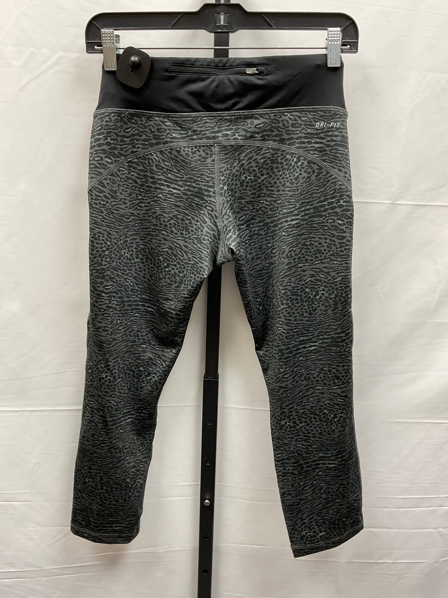 Black & Grey Athletic Leggings Capris Nike Apparel, Size S