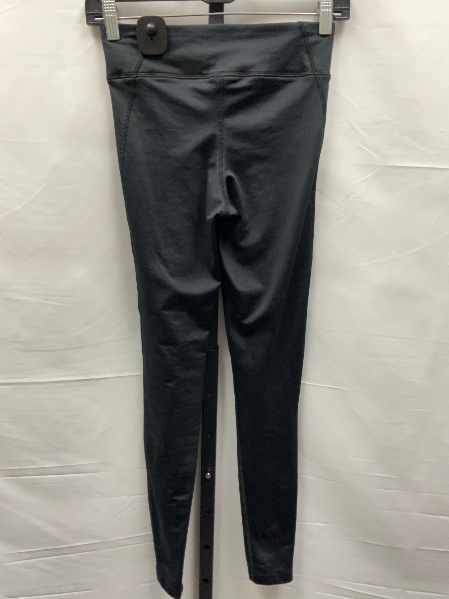 Black Athletic Leggings Under Armour, Size S