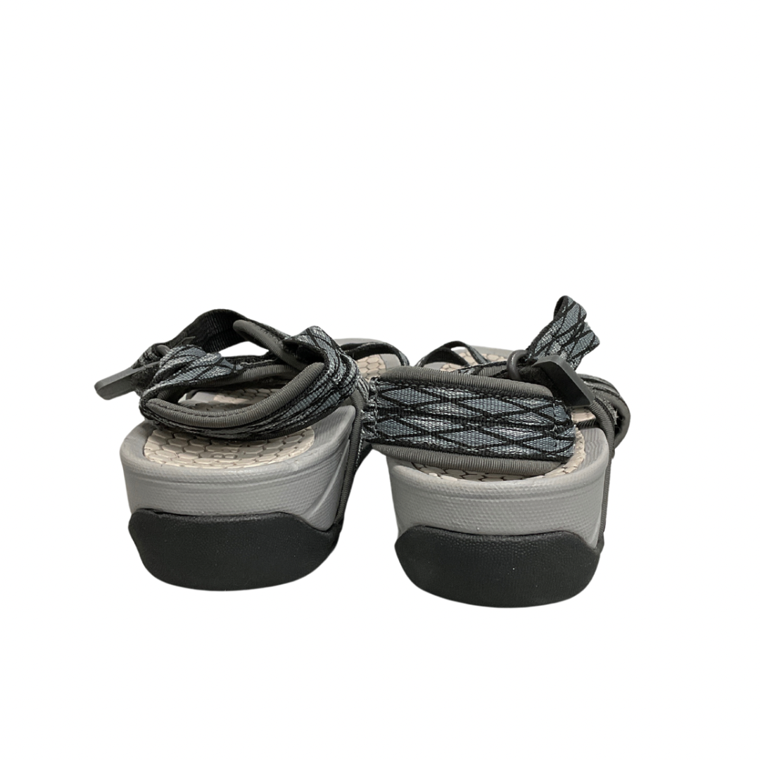 Sandals Sport By Bare Traps In Grey, Size: 7.5