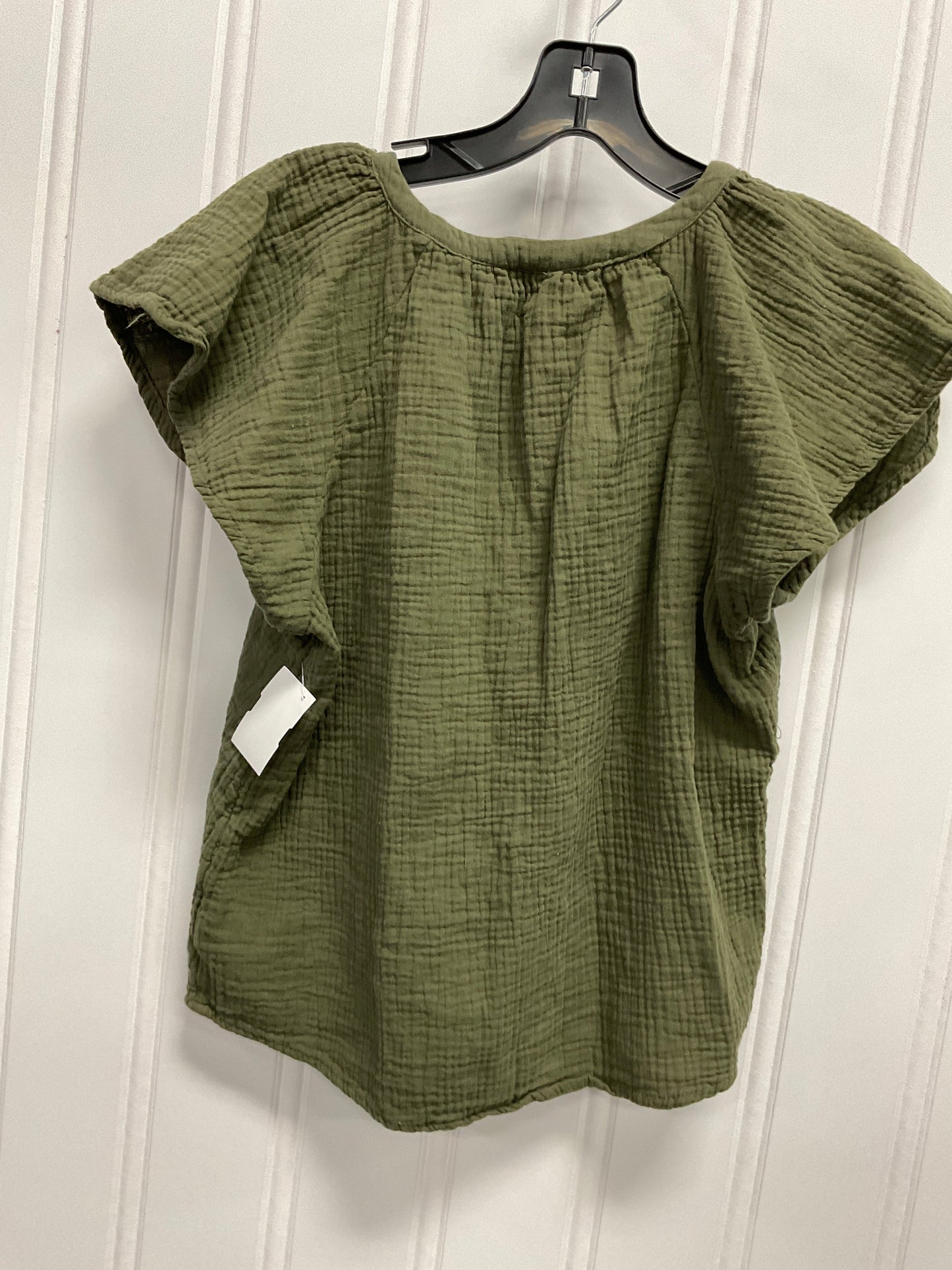 Top Short Sleeve By Universal Thread In Green, Size: S