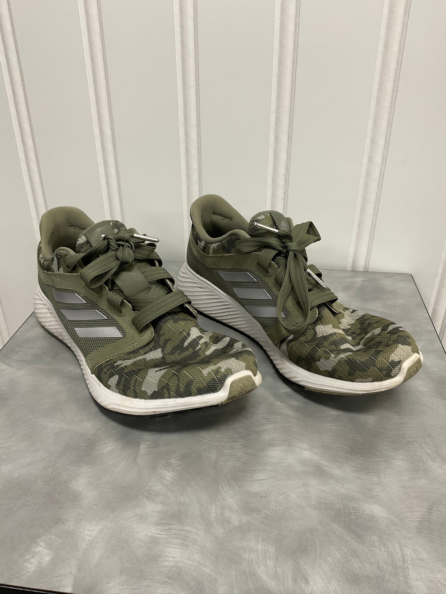 Shoes Athletic By Adidas In Green, Size: 9.5