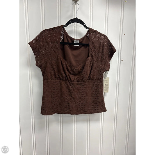 Top Short Sleeve By No Boundaries In Brown, Size: Xl