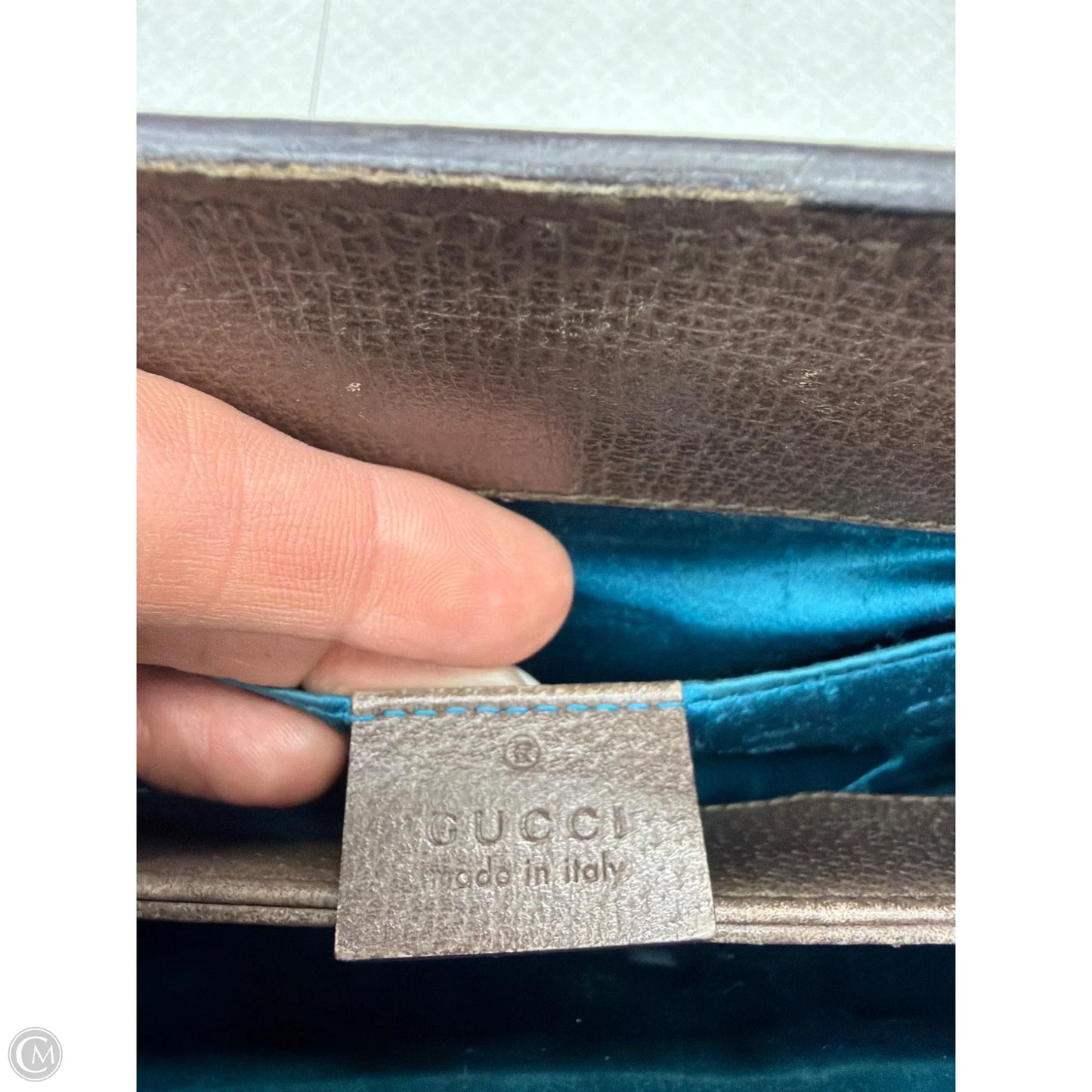 Crossbody Luxury Designer By Gucci, Size: Medium