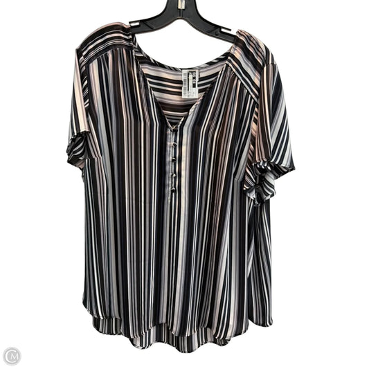 Top Short Sleeve By Torrid In Striped Pattern, Size: 3x