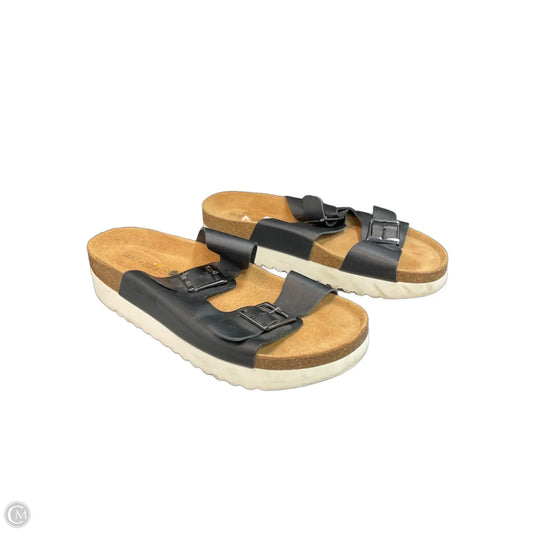 Sandals Flats By Crocs In Black, Size: 10