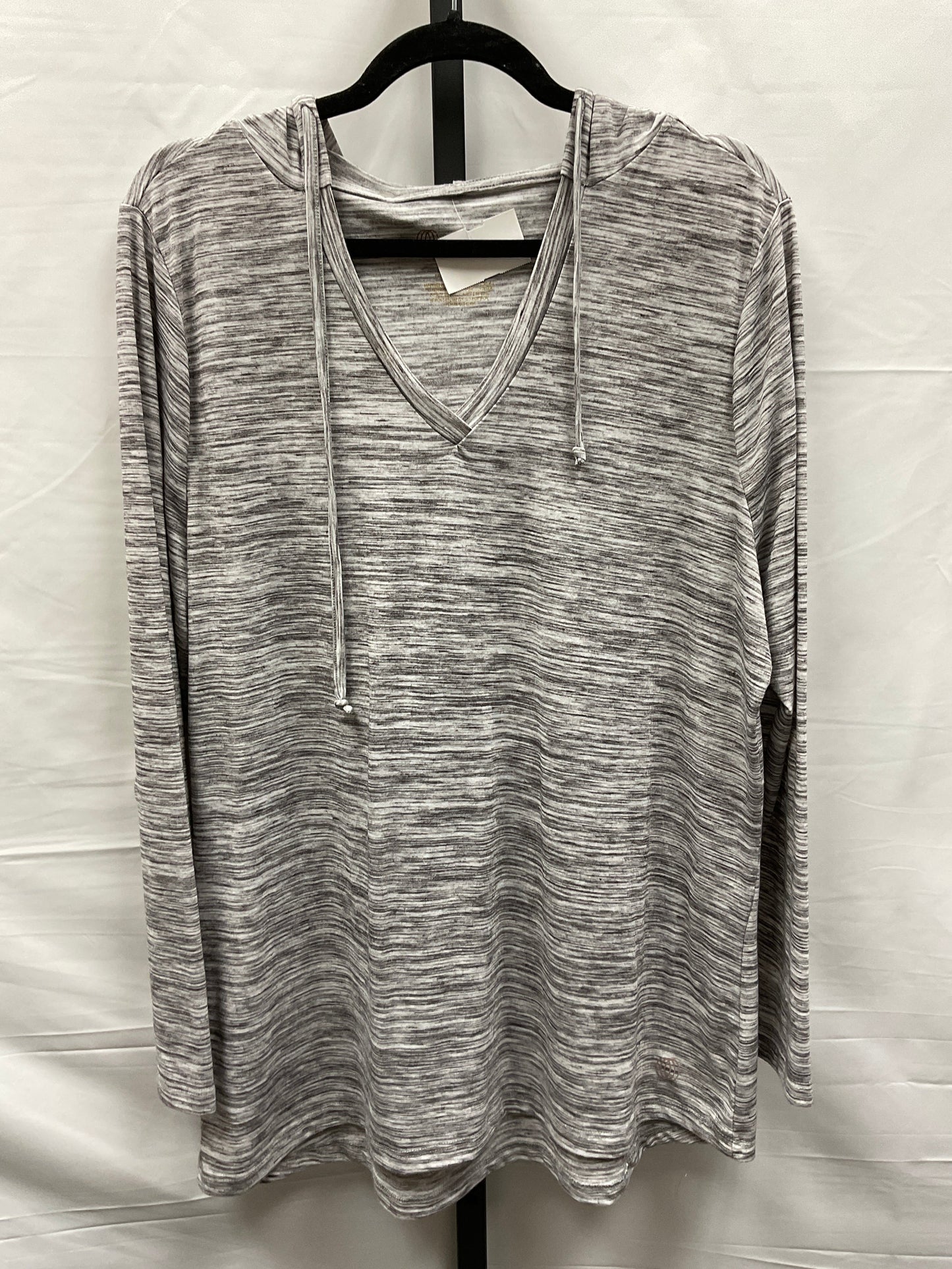 Grey & White Top Long Sleeve Balance Collection, Size 1x