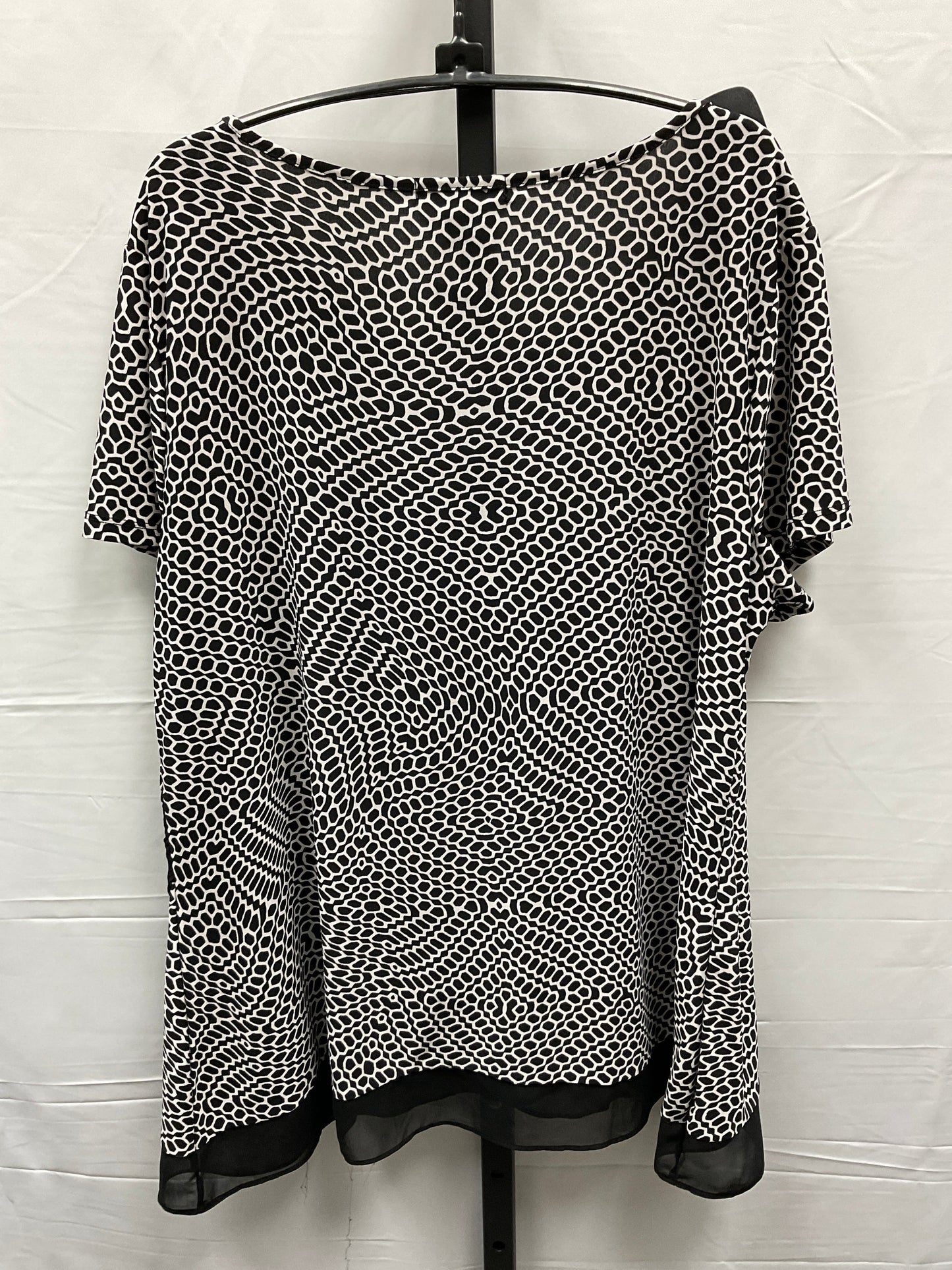 Top Short Sleeve By Roz And Ali  Size: 1x