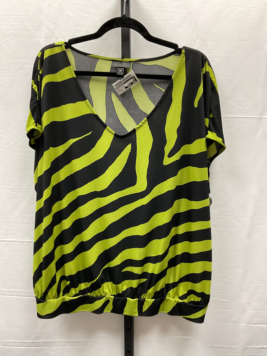 Top Short Sleeve By Worthington  Size: 2x