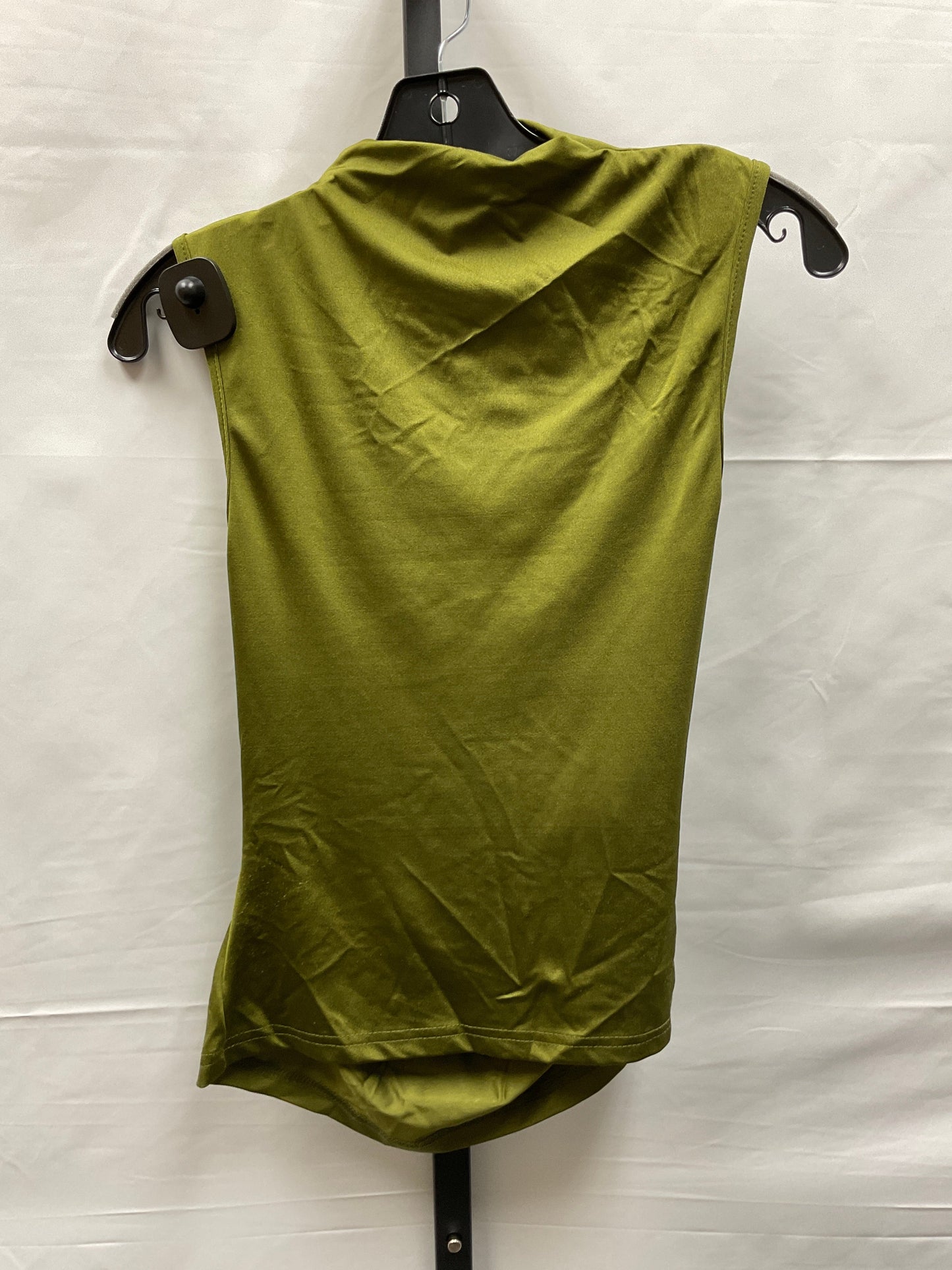 Green Top Sleeveless Shein, Size S