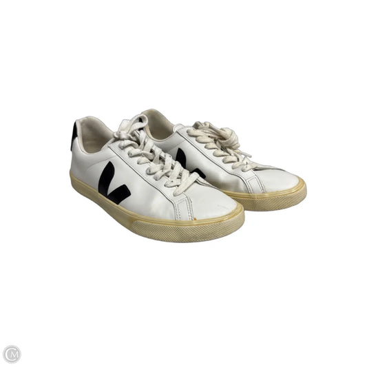 Shoes Athletic By Veja In White, Size: 6