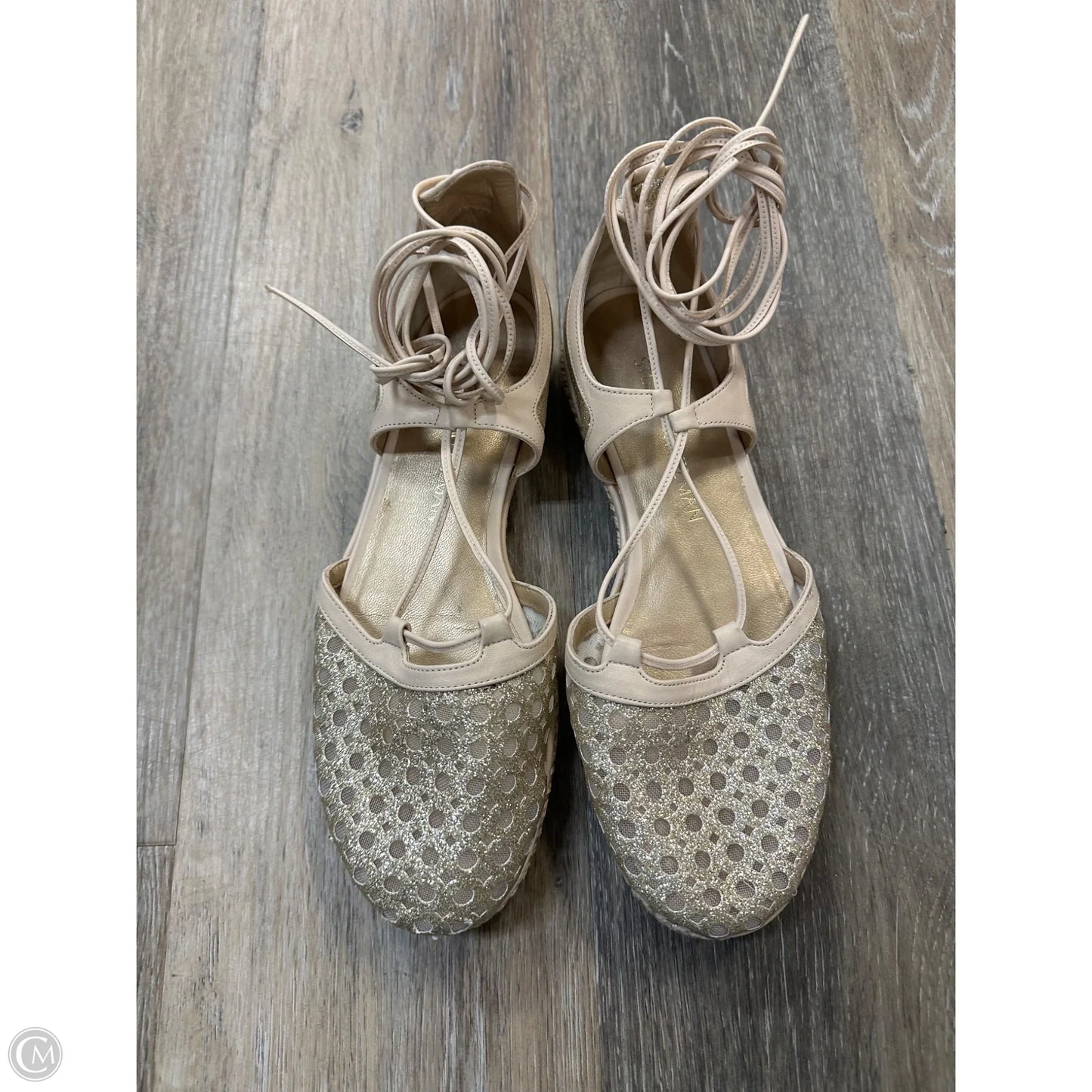 Shoes Designer By Stuart Weitzman In Gold, Size: 7