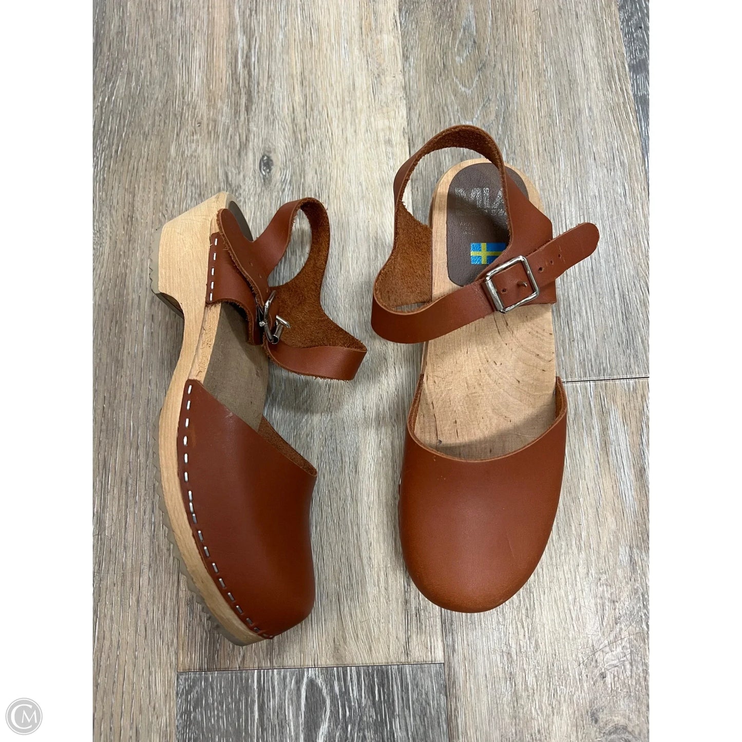 Shoes Flats By Mia In Brown, Size: 7.5