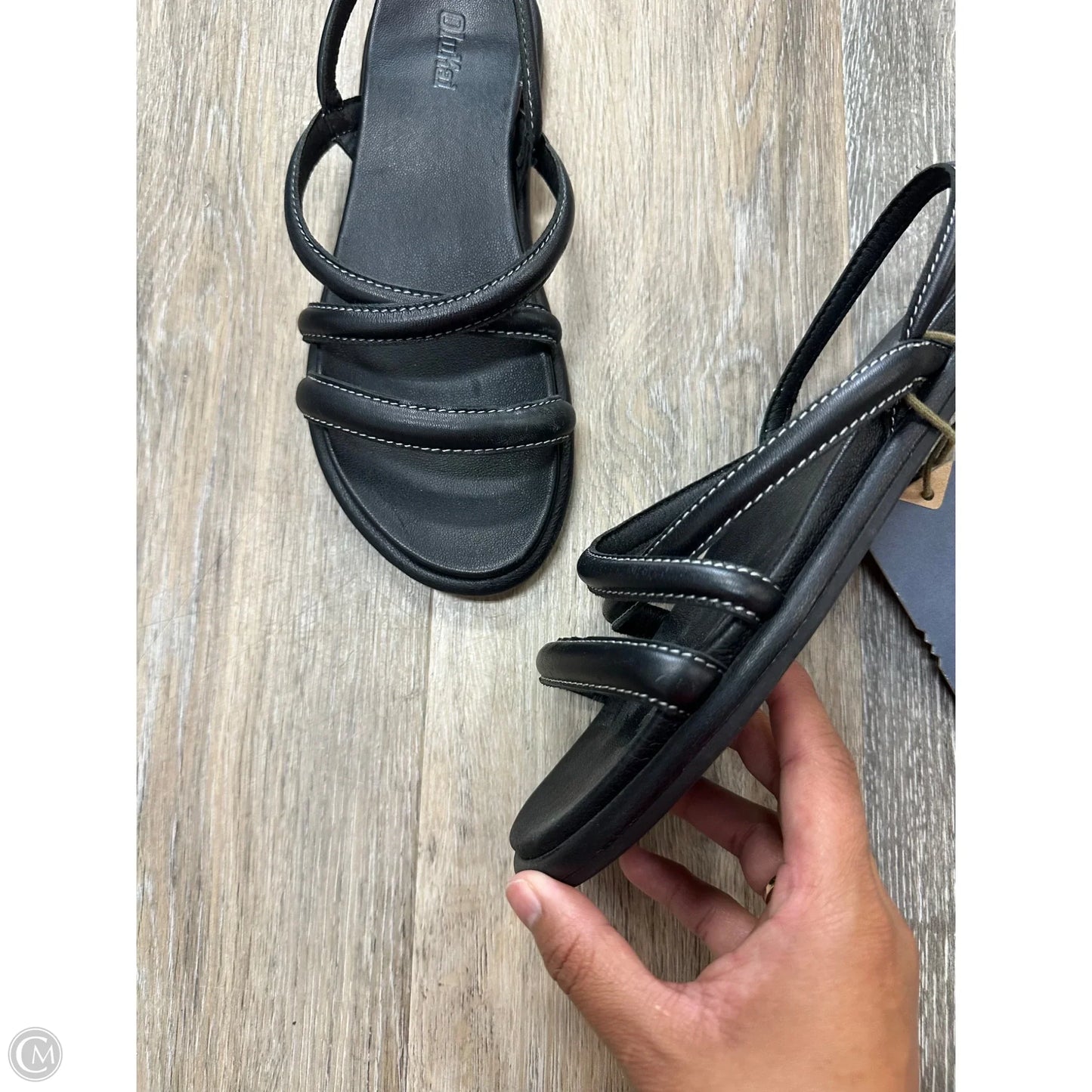 Sandals Flats By Olukai In Black, Size: 7