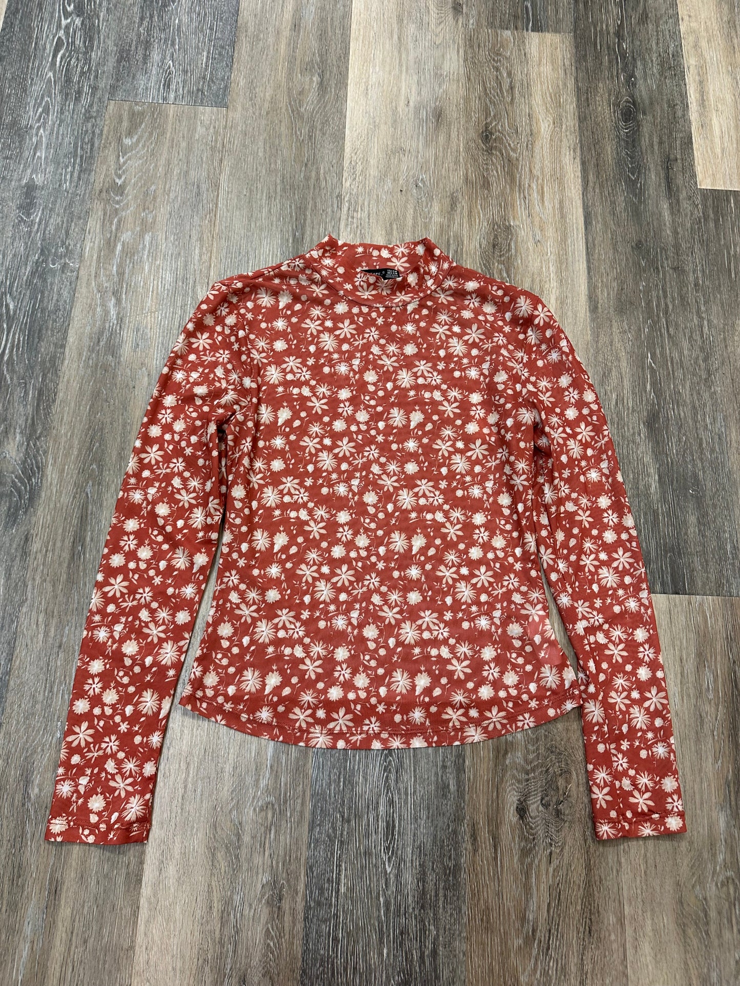 Top Long Sleeve By Black Tape In Red, Size: M