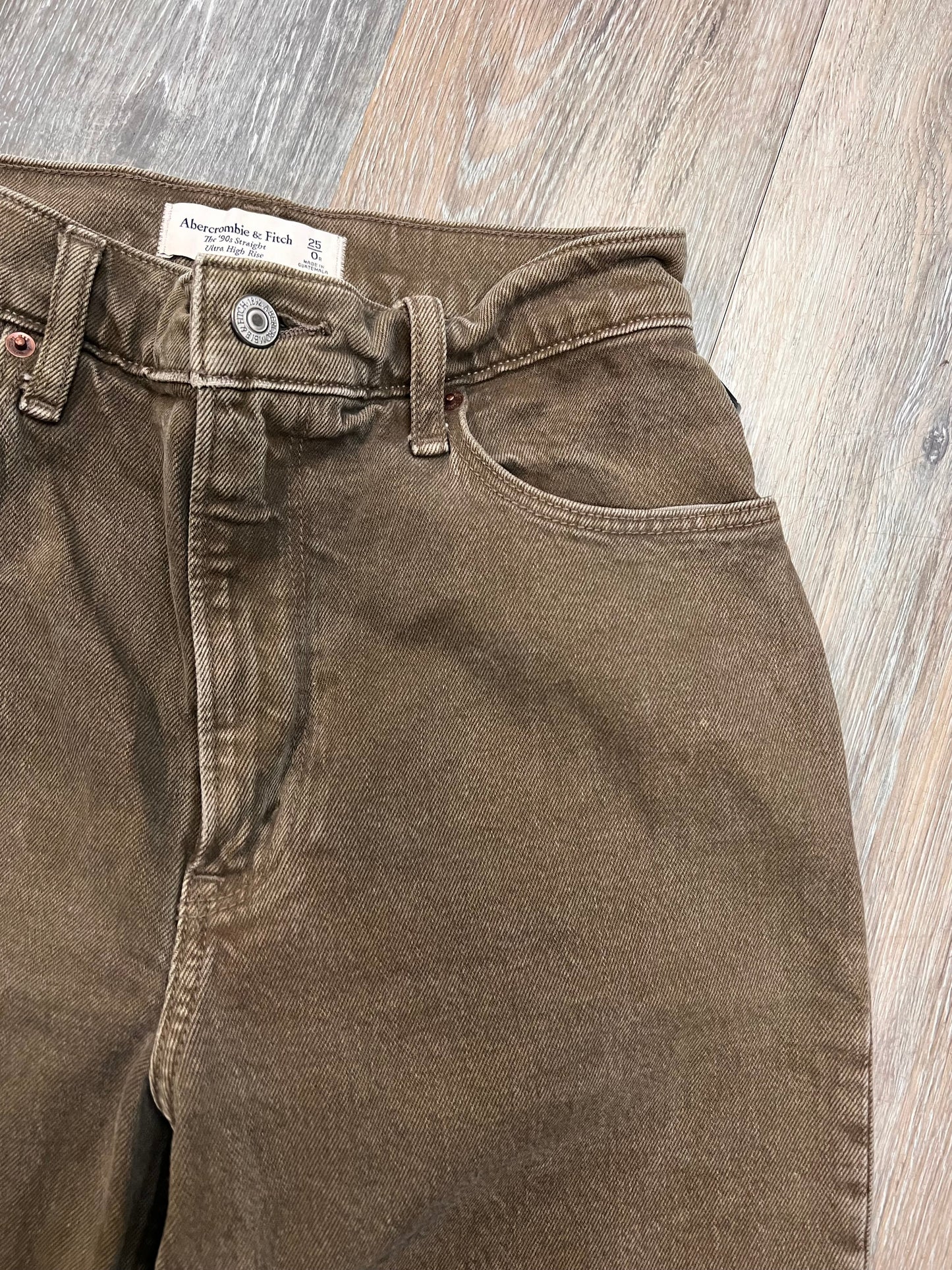 Jeans Straight By Abercrombie And Fitch In Brown, Size: 0/25