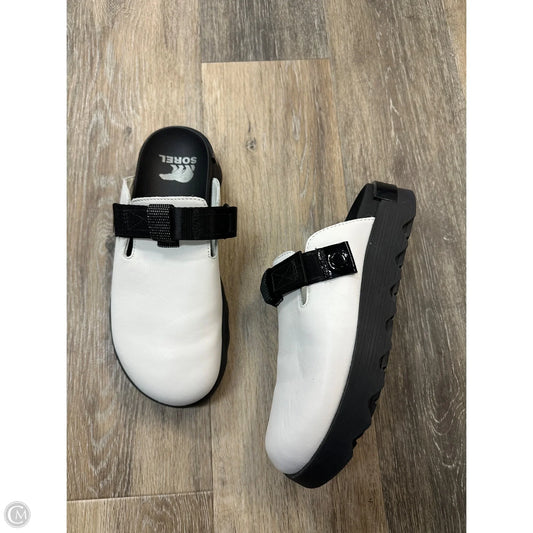 Shoes Flats By Sorel In White, Size: 9