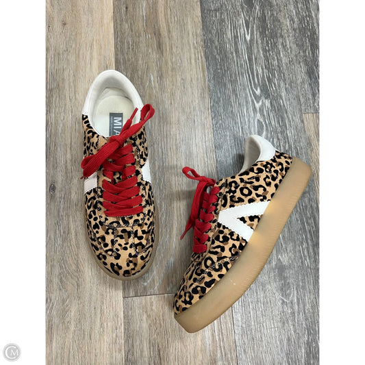 Shoes Sneakers By Mia In Animal Print, Size: 8