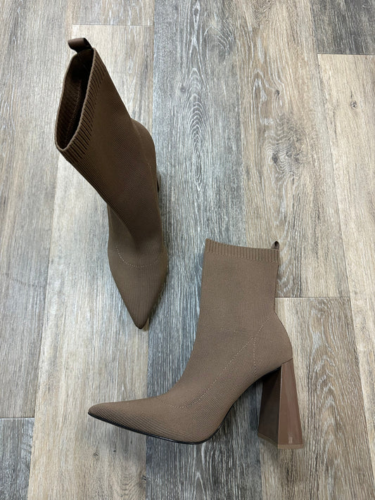 Boots Ankle Heels By Zara In Beige, Size: 9