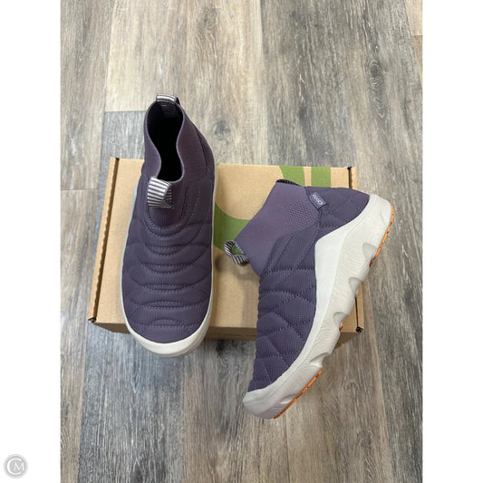 Boots Ankle Flats By Oboz In Purple, Size: 11
