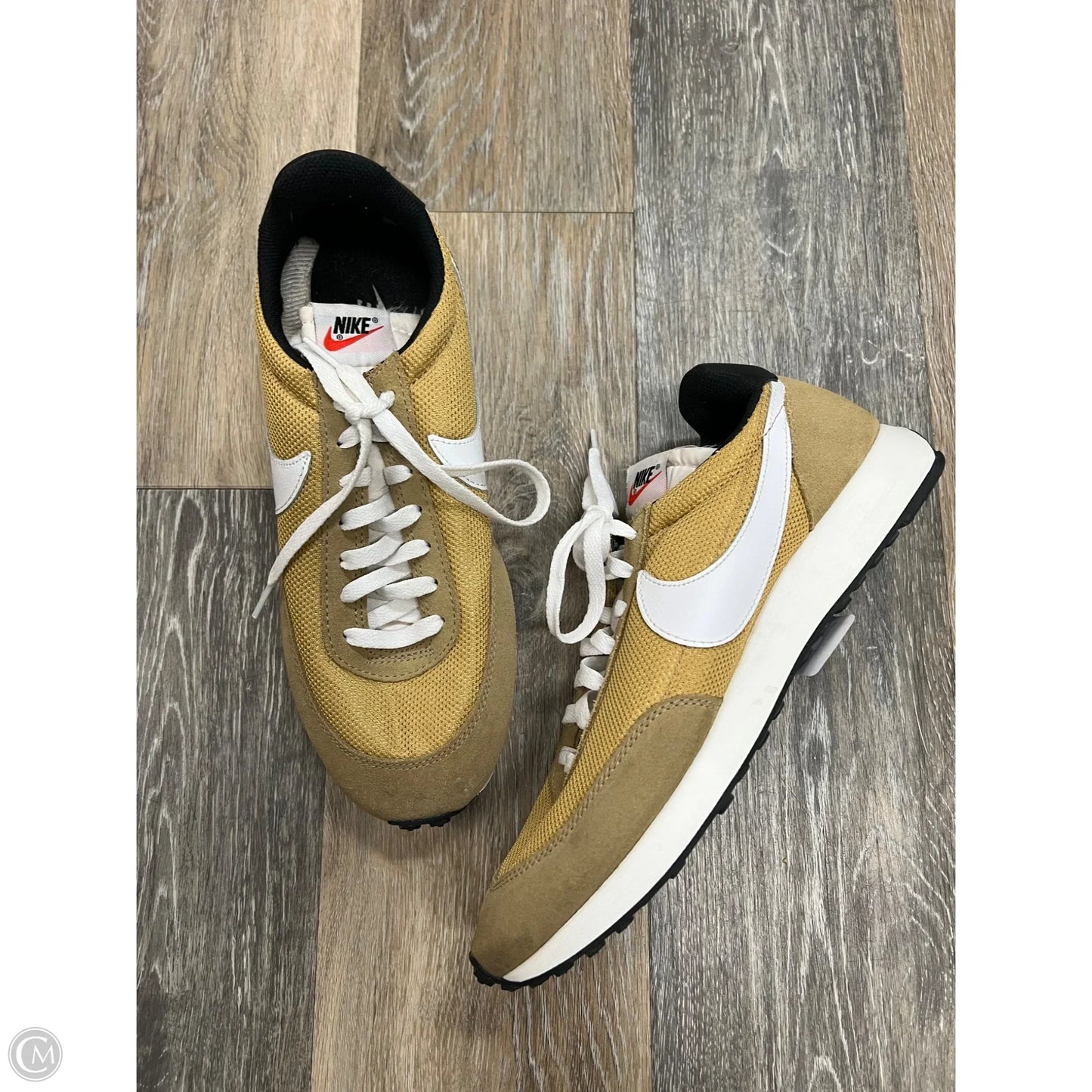 Shoes Sneakers By Nike In Tan, Size: 9.5
