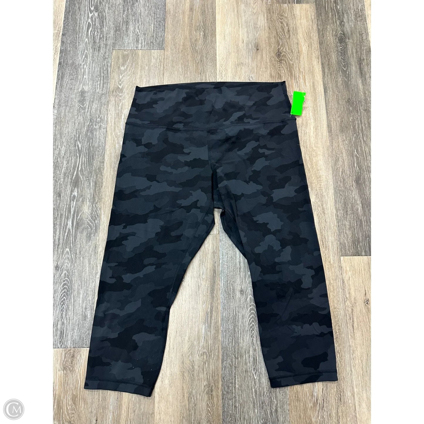 Athletic Leggings Capris By Lululemon In Camouflage Print, Size: 16