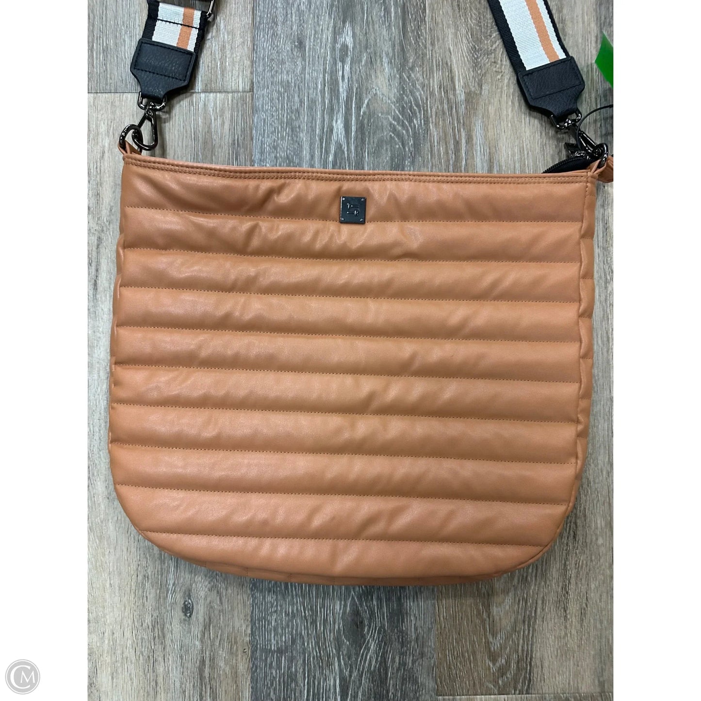 Crossbody By Think Royln, Size: Large