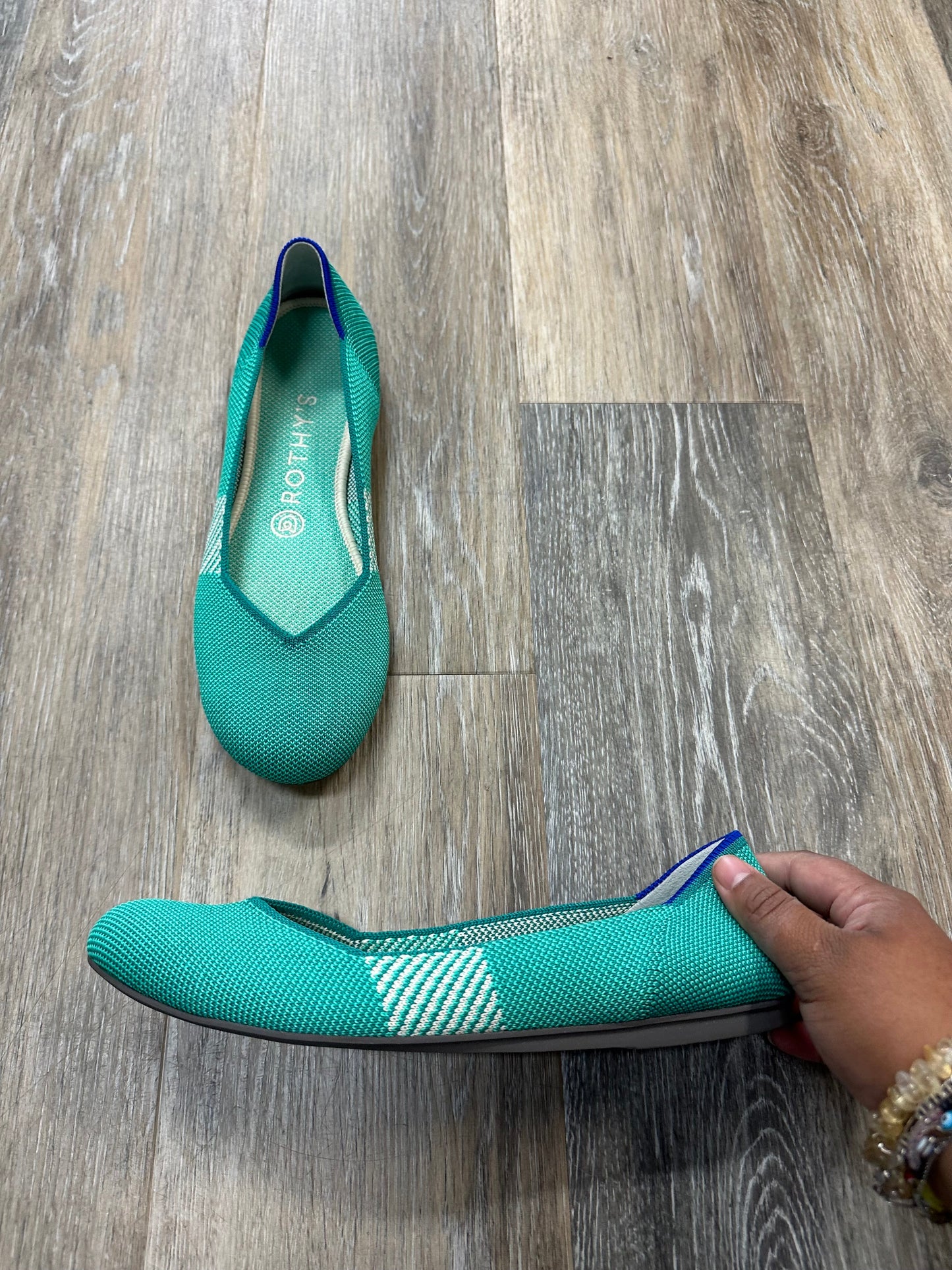 Aqua Shoes Flats Rothys, Size 8