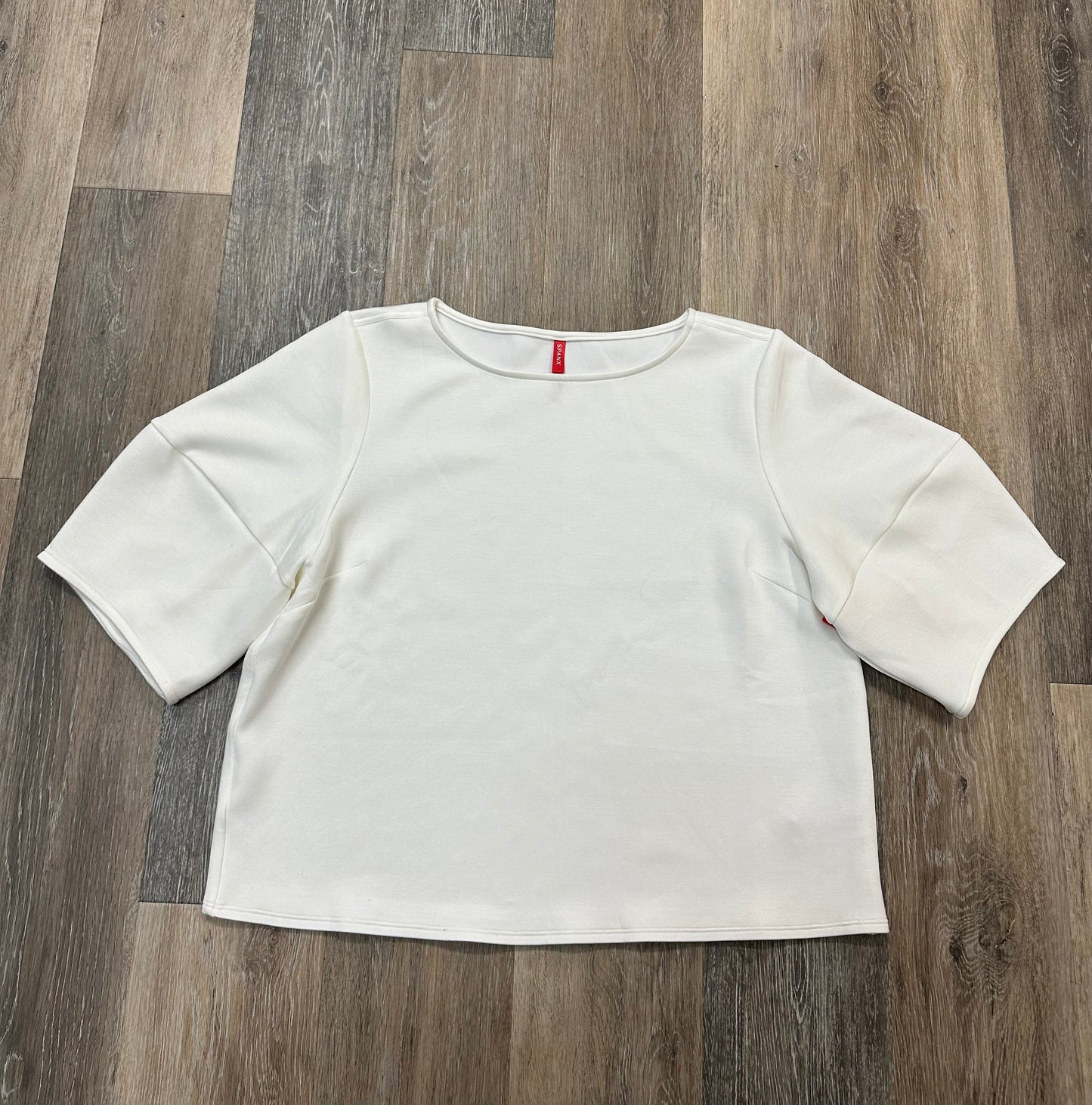 Top Short Sleeve By Spanx In White, Size: Xl