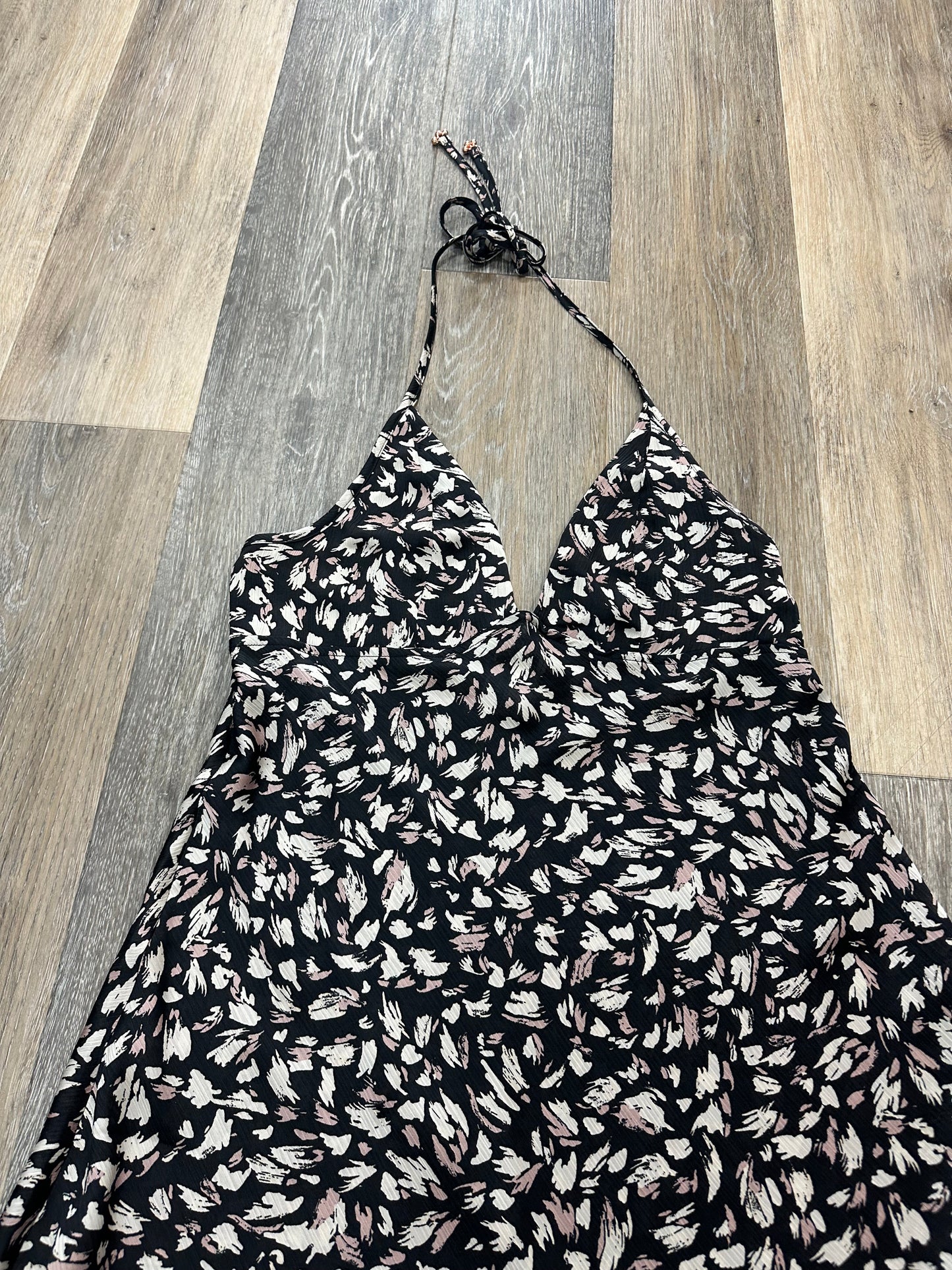 Dress Casual Short By Free People  Size: S