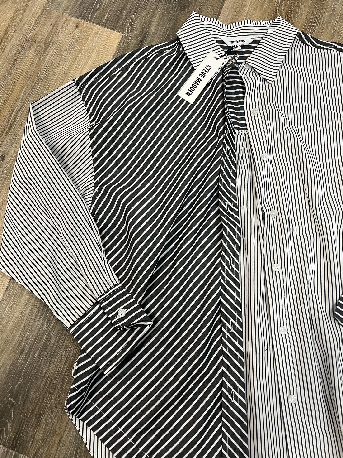 Striped Pattern Blouse Long Sleeve Steve Madden, Size S