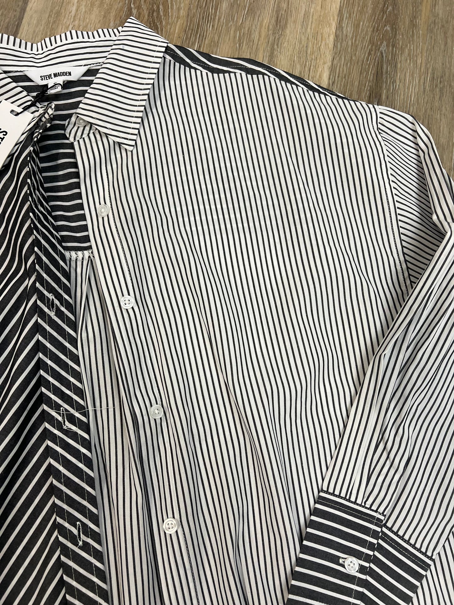 Striped Pattern Blouse Long Sleeve Steve Madden, Size S
