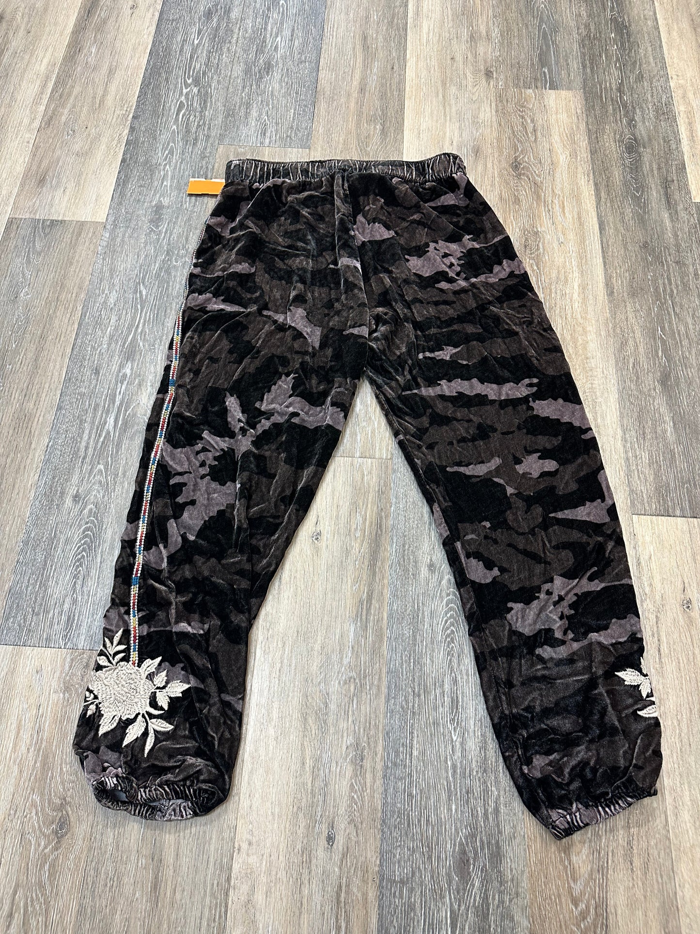 Pants Other By Johnny Was In Black & Grey, Size: S