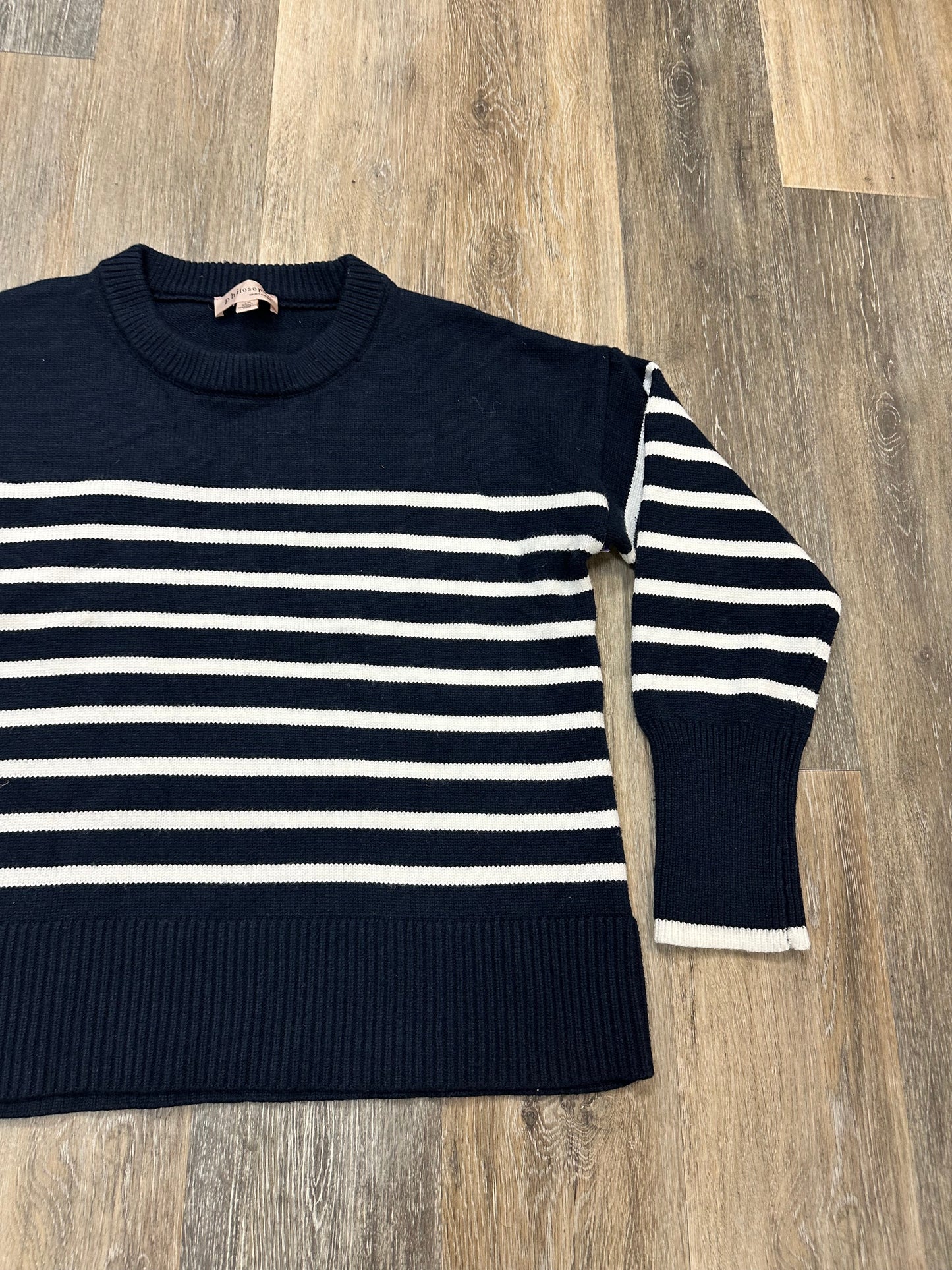 Sweater By Philosophy In Navy, Size: L