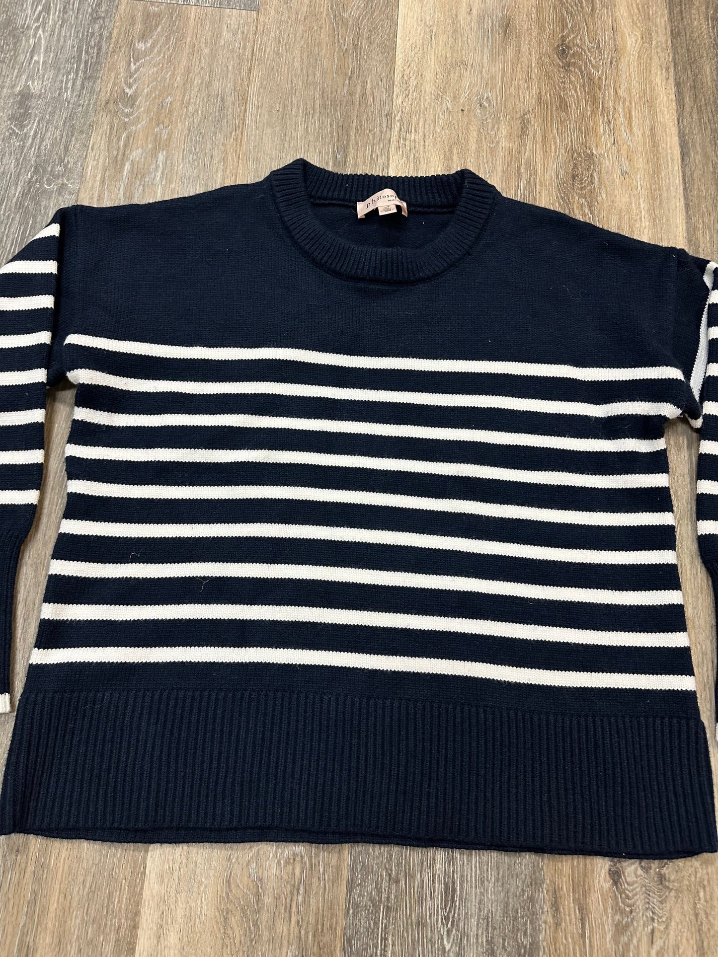 Sweater By Philosophy In Navy, Size: L