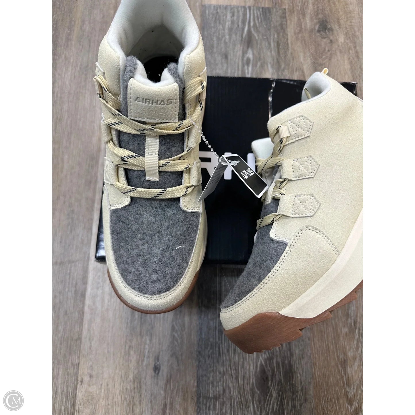 Boots Snow By Airhas In Cream, Size: 8